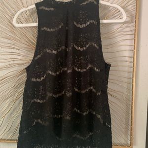 Beautiful lace/nude top😍NWOT!